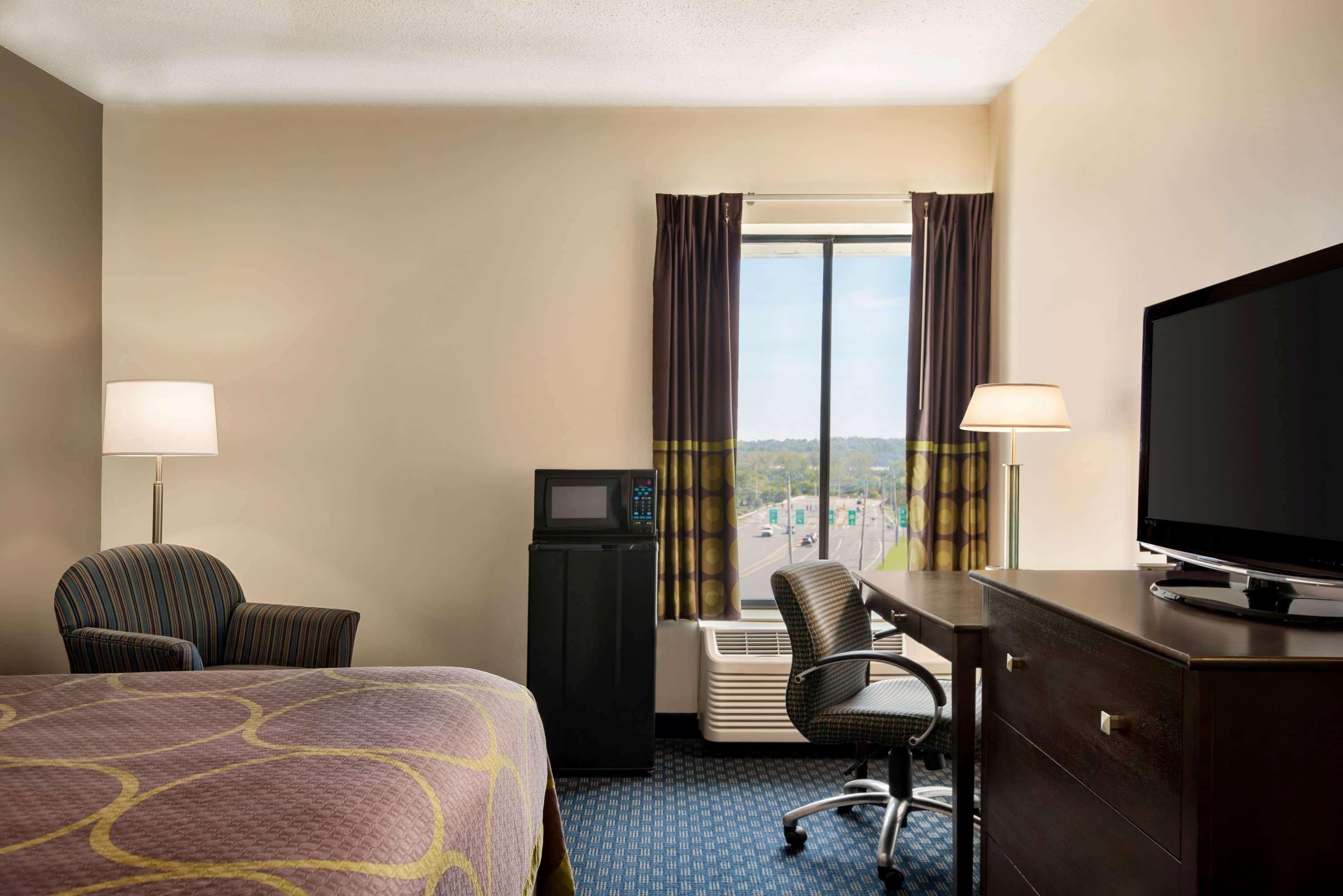 Super 8 By Wyndham Liverpool/Syracuse North Airport Exterior foto